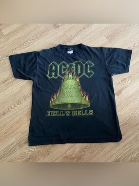 2000-2001 AC/DC Hells Bells Vintag Graphic Tee